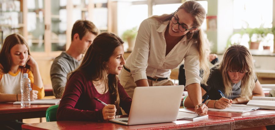 Higher Education Shifts Focus to Peer Collaboration and Real-World Readiness